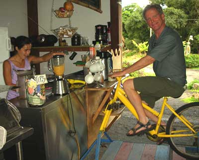 bicycle powered smoothie, Kipahulu HI