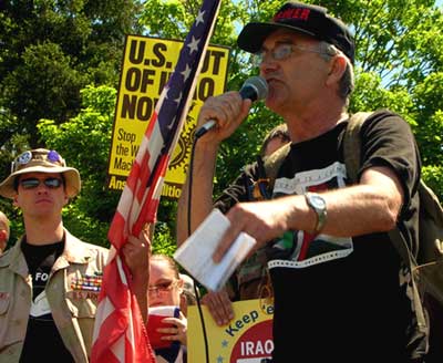 Bush protest, New London CT 5/23/07. Bill Hackwell