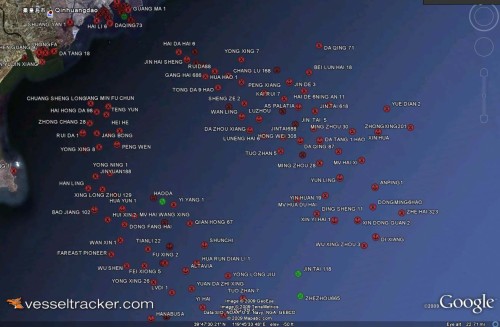 Qinhungdao (Chinese coast) - note the pattern that allows any active ships to actually enter the harbor.