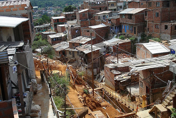 Poverty in Colombia by Luis Perez, Credit:Wikipedia